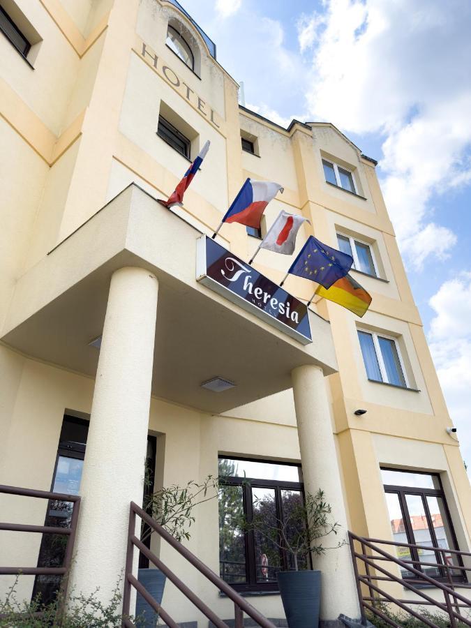 Hotel Theresia كولين المظهر الخارجي الصورة