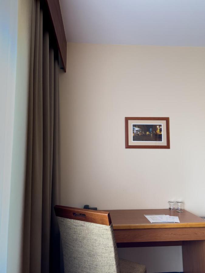 Hotel Theresia كولين المظهر الخارجي الصورة