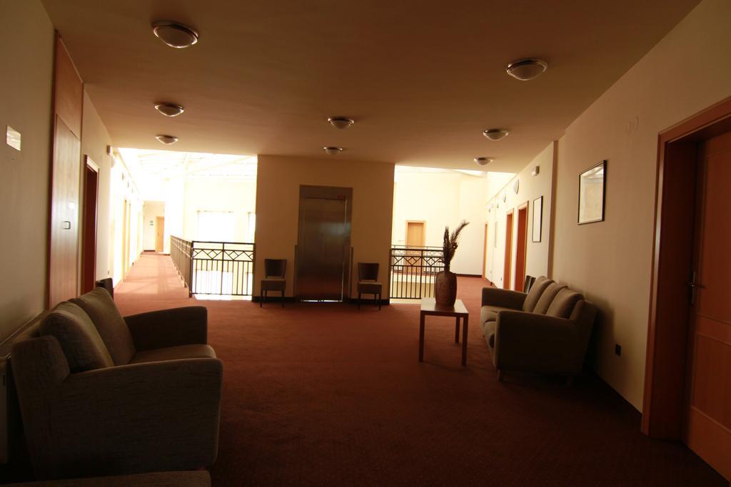 Hotel Theresia كولين المظهر الخارجي الصورة